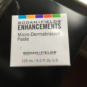 Rodan & Field Enhancement Micro-Dermabrasion Paste
